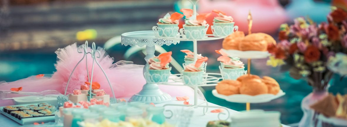 cupcakes display on cupcake rack